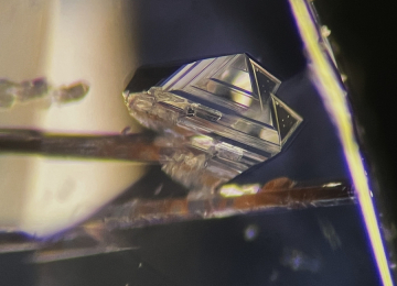 Irregular-negative-crystal-in-a-spinel-showing-octahedral-habit
