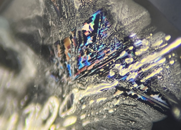 Rectilinear-fingerprint-in-a-Sri-Lankan-sapphire