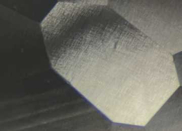 Tatami-strain-in-a-Type-II-diamond